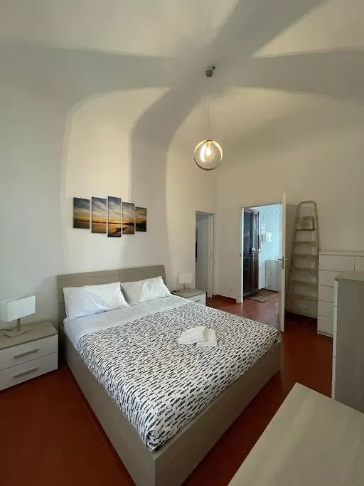 Apartment Ferienwohnung La Casa Del Mare Savona